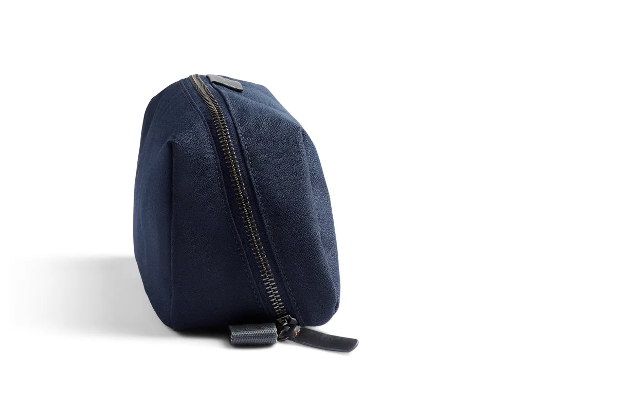 BELLROY - TOILETRY KIT PLUS