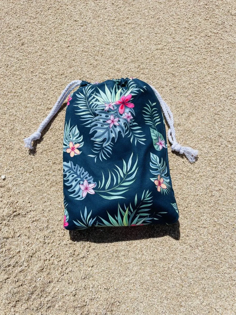 Byron Sand Free Carry Bag