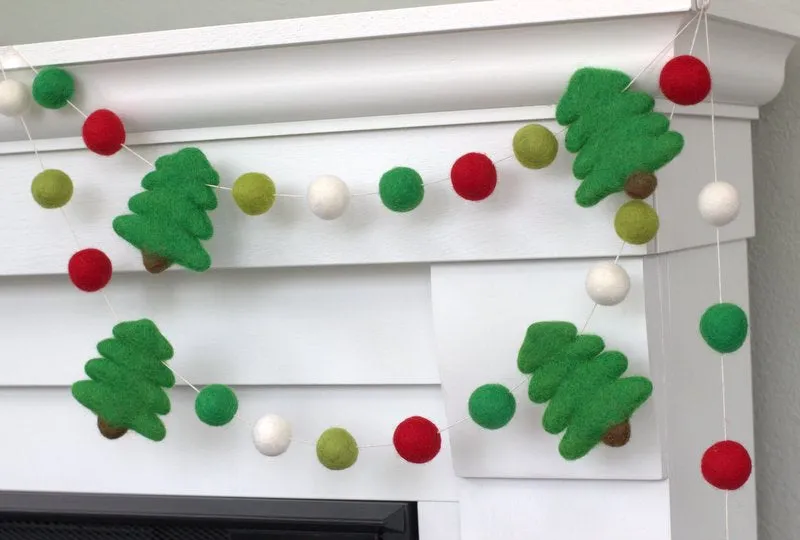 Christmas Tree Felt Garland- Red, Kelly Green, Lime & White- KELLY GREEN Trees