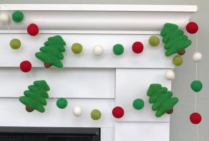 Christmas Tree Felt Garland- Red, Kelly Green, Lime & White- KELLY GREEN Trees