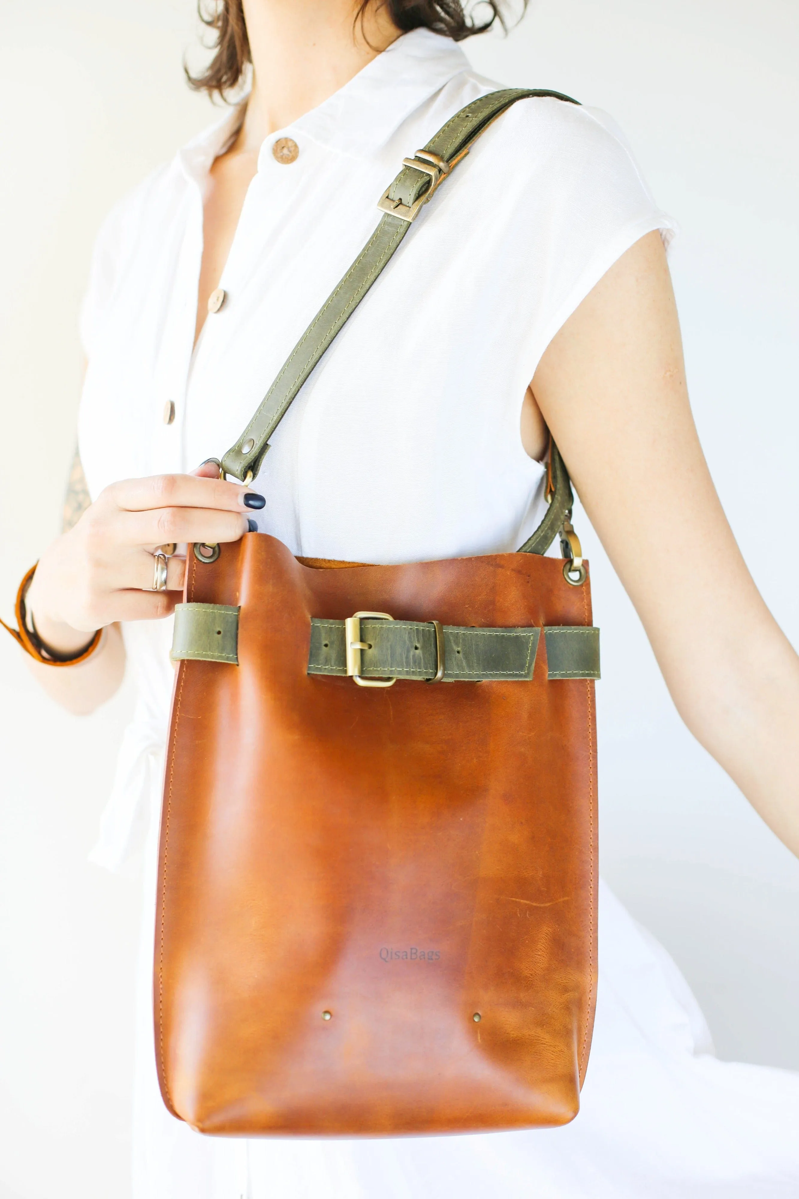 Cognac Brown Leather Bag w/Green