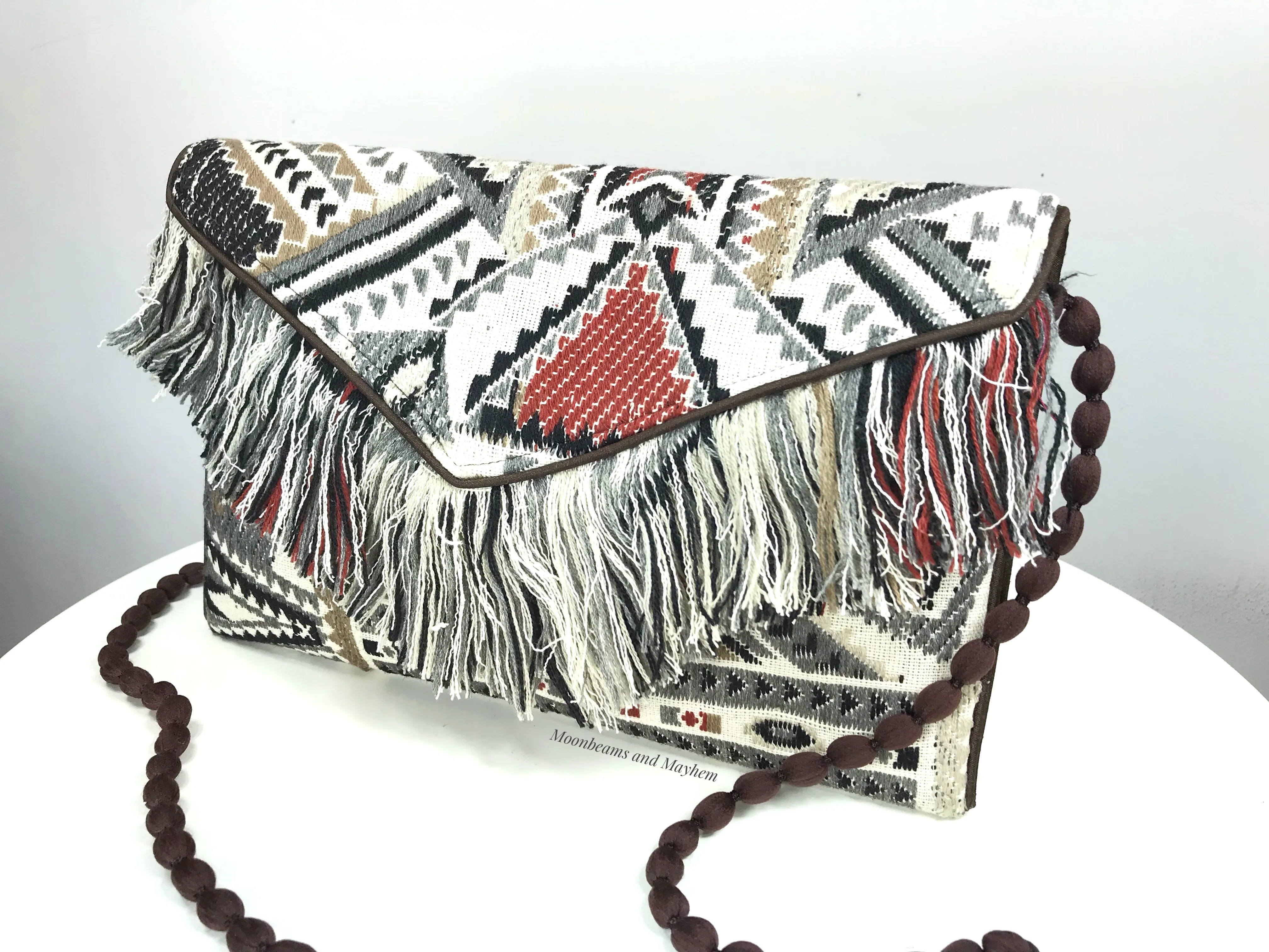 DELIGHTFUL 'IBIZA' FRINGE CLUTCH / EVENING BAG