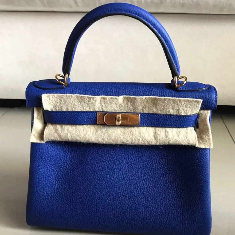 Hermès Kelly 28 Bleu Electrique Togo Gold Hardware GHW