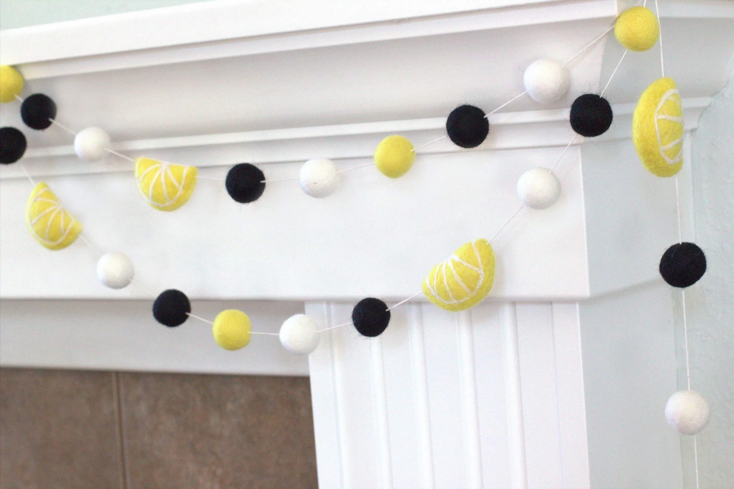 Lemon Garland- Yellow, Black & White