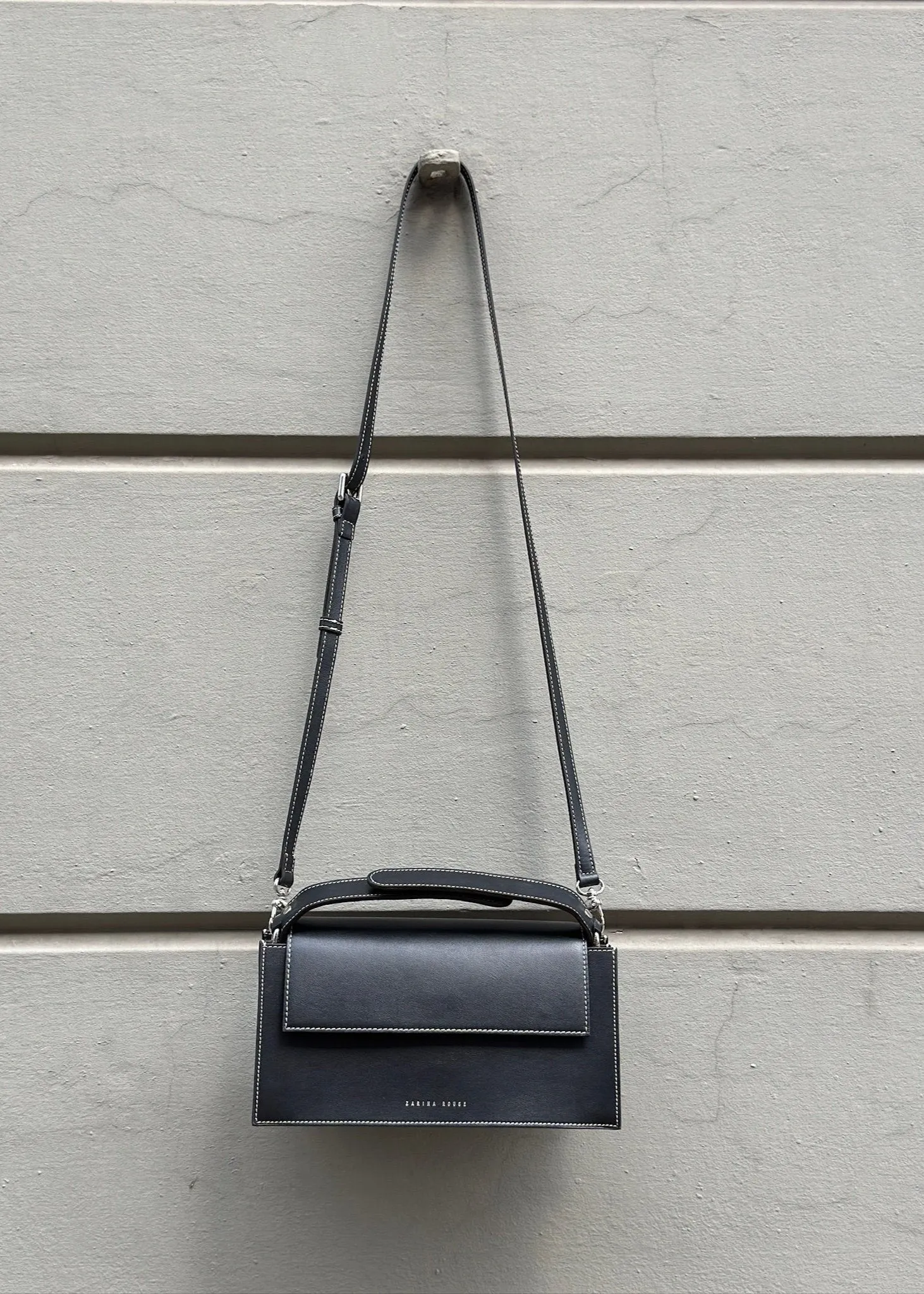 LEO HANDBAG | CHARCOAL