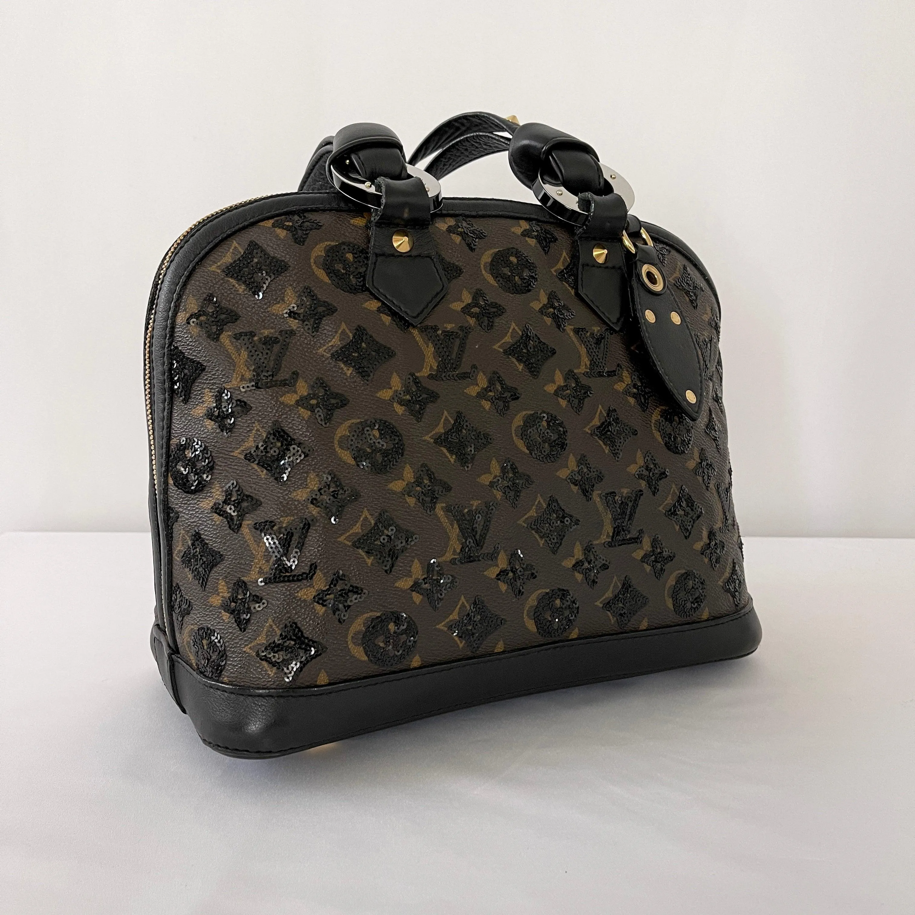 LOUIS VUITTON Alma bag