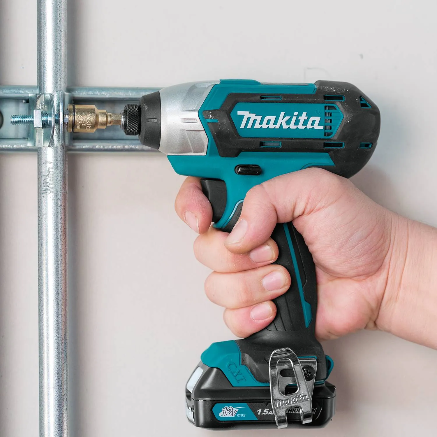 Makita (CT232-R) 12V max CXT®  2‑Pc. Combo Kit (1.5Ah)