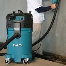 Makita (VC4710) 12 Gallon Xtract Vac™ Wet/Dry Dust Extractor/Vacuum