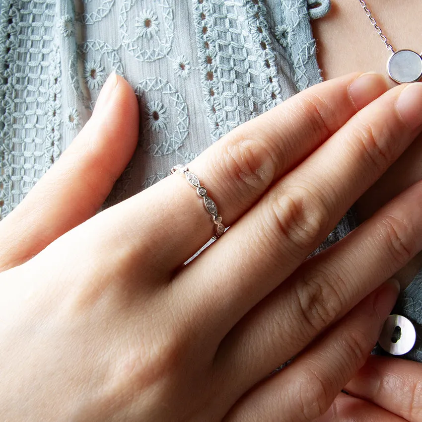 Mila Sparkle Ring