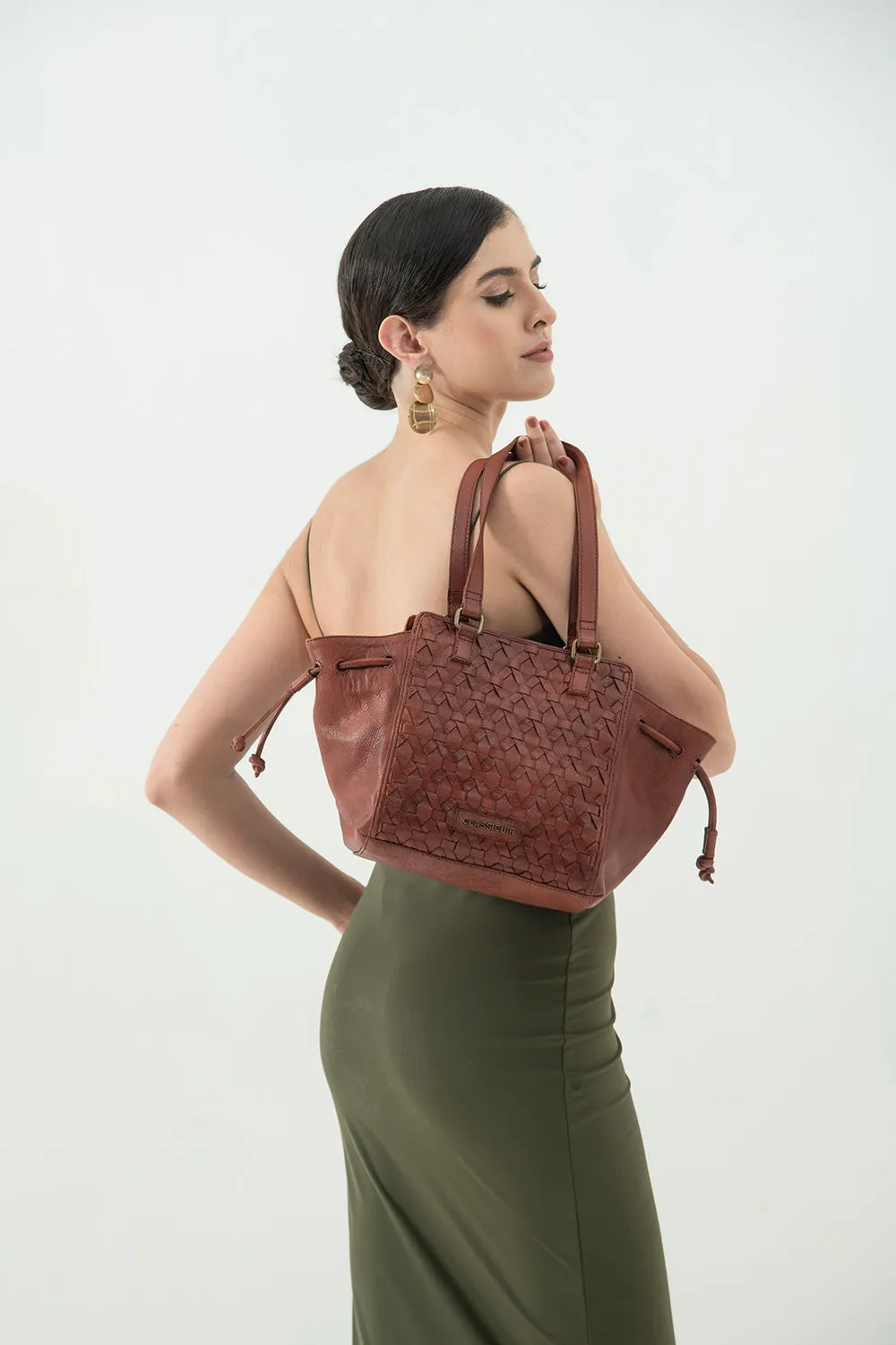 Nantes Cross Weave Hobo Bag