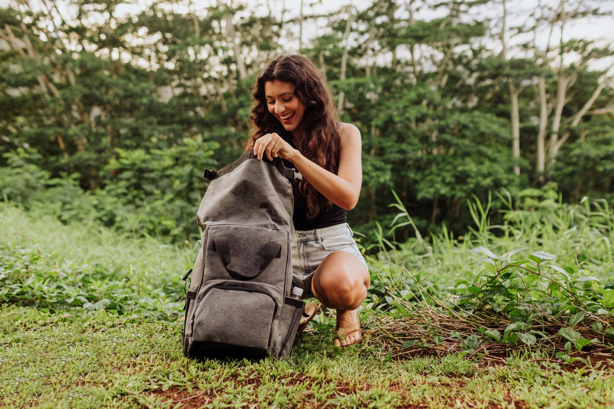 New York Yankees - On The Go Roll-Top Backpack Cooler