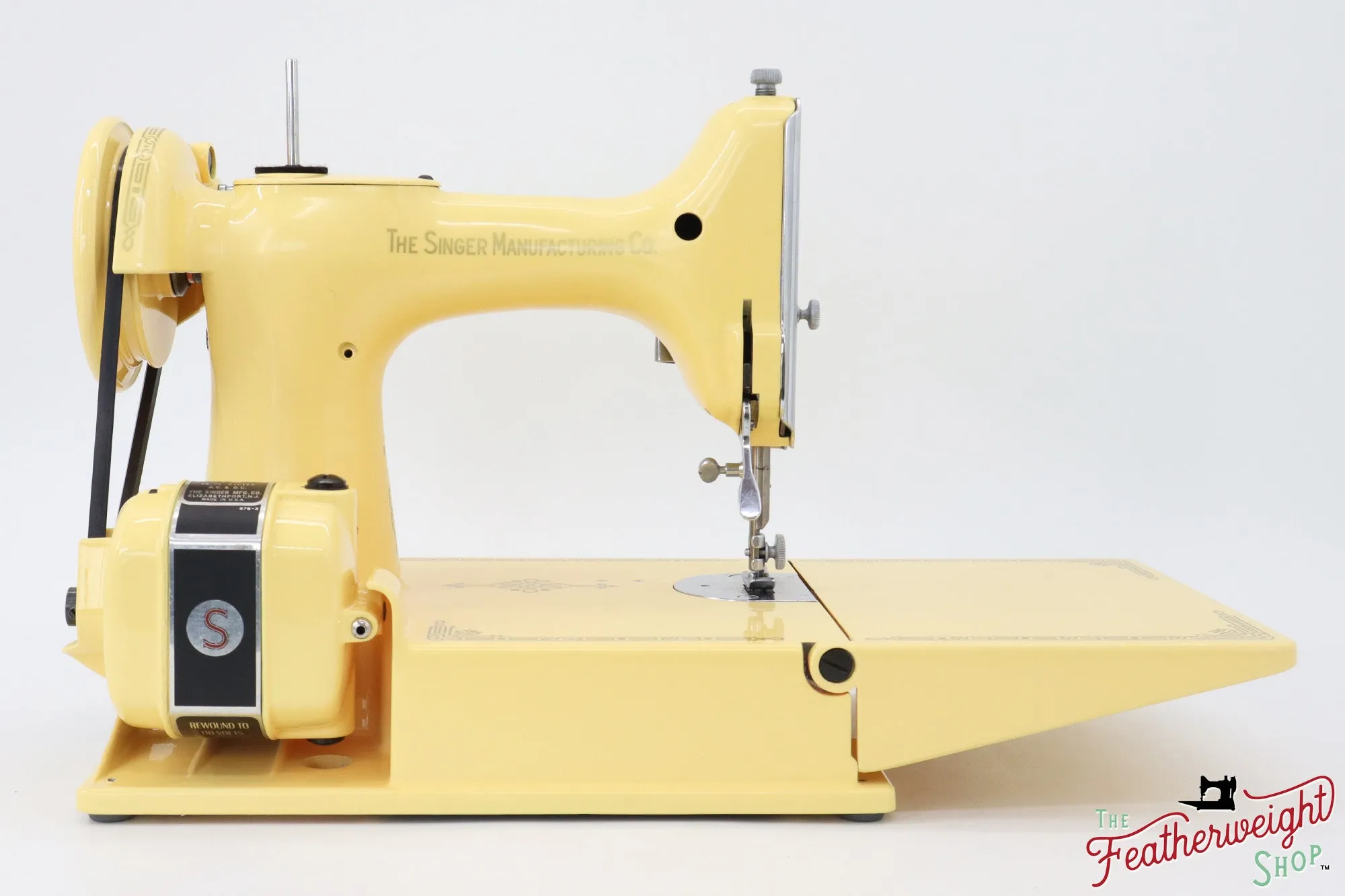 Singer Featherweight 221, AH6642** - Fully Restored in Happy Yellow