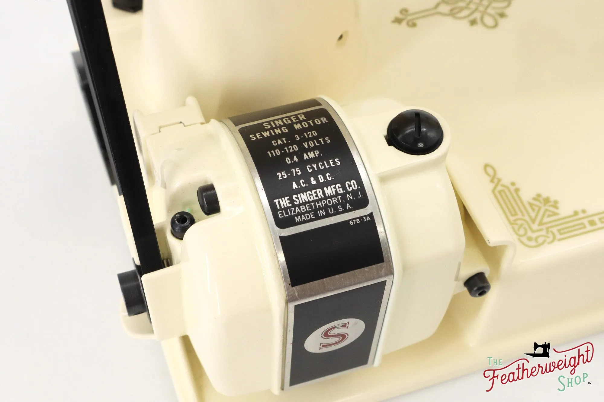 Singer Featherweight 221, Centennial - AK116*** - Fully Restored in Sugar Cookie