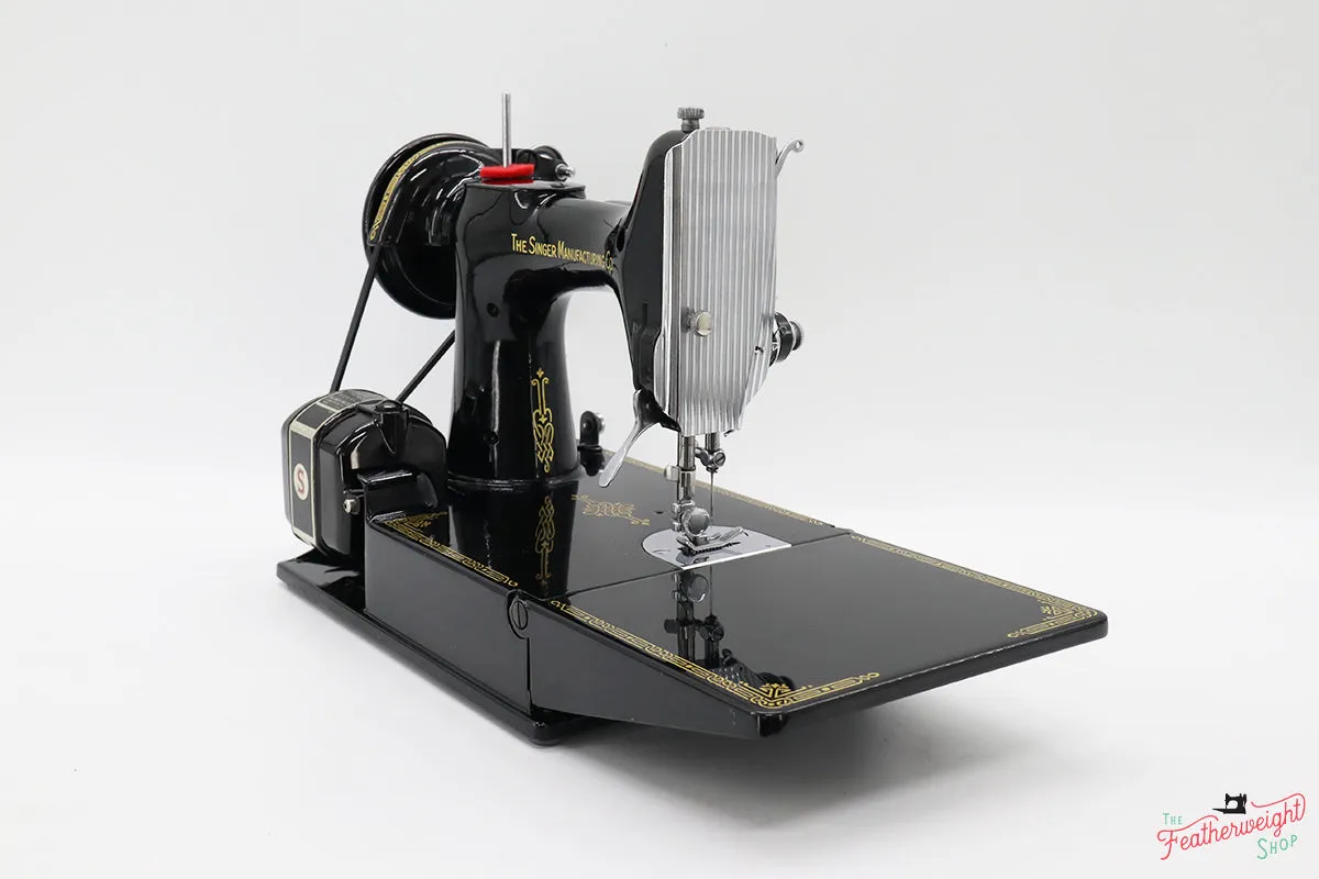 Singer Featherweight 221 Sewing Machine, AJ785***