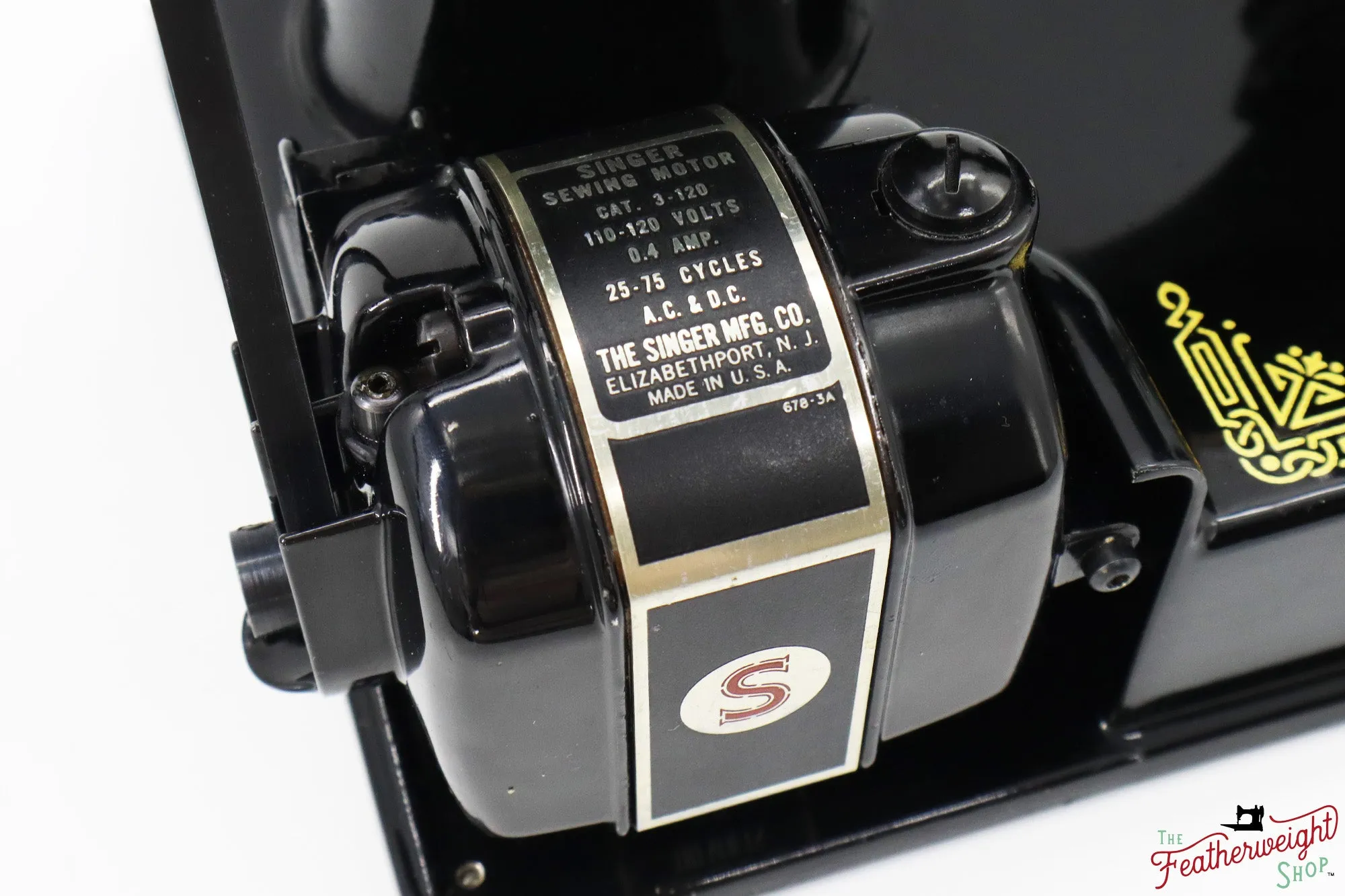 Singer Featherweight 221 Sewing Machine, AK767*** - 1952