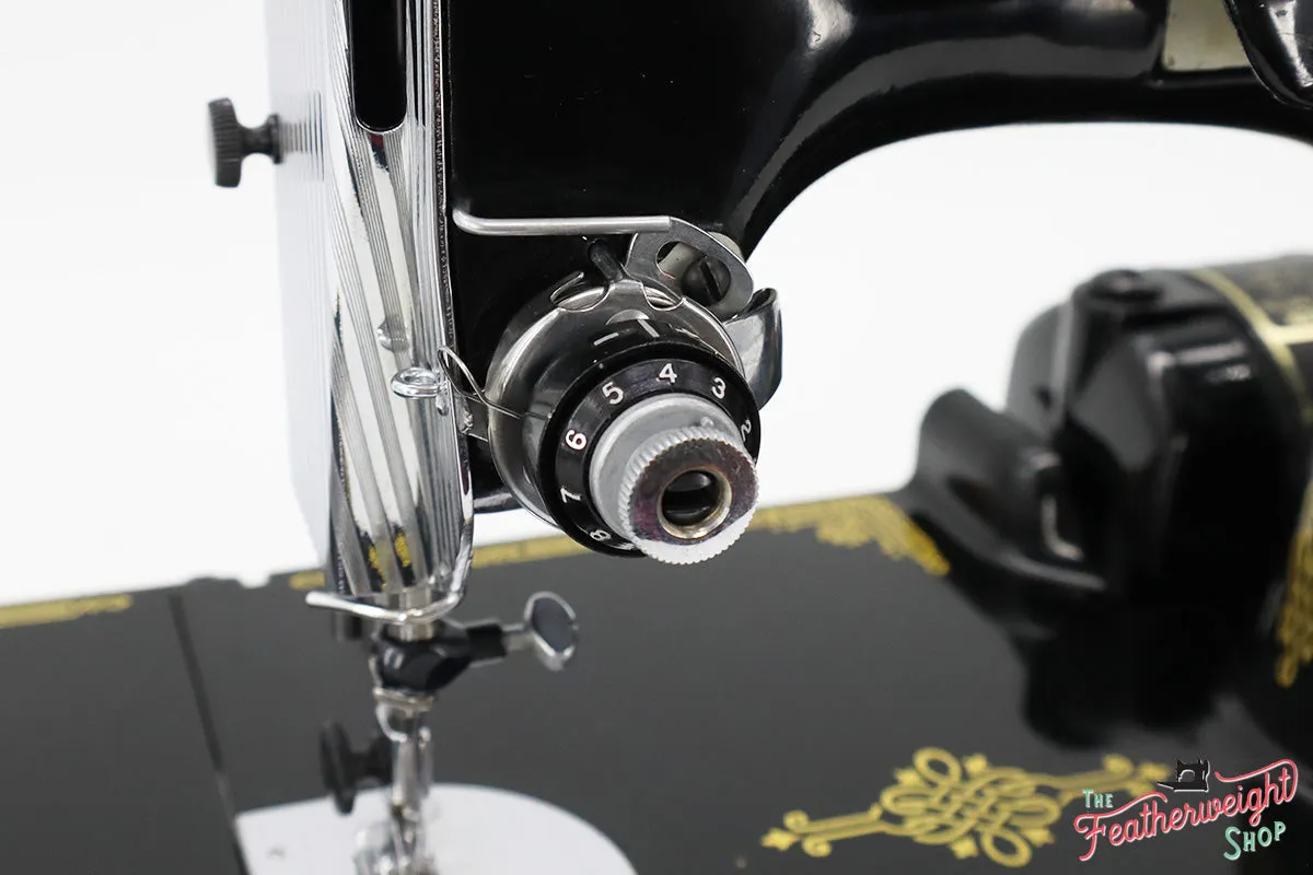 Singer Featherweight 221 Sewing Machine, AK7740** Grade 9-