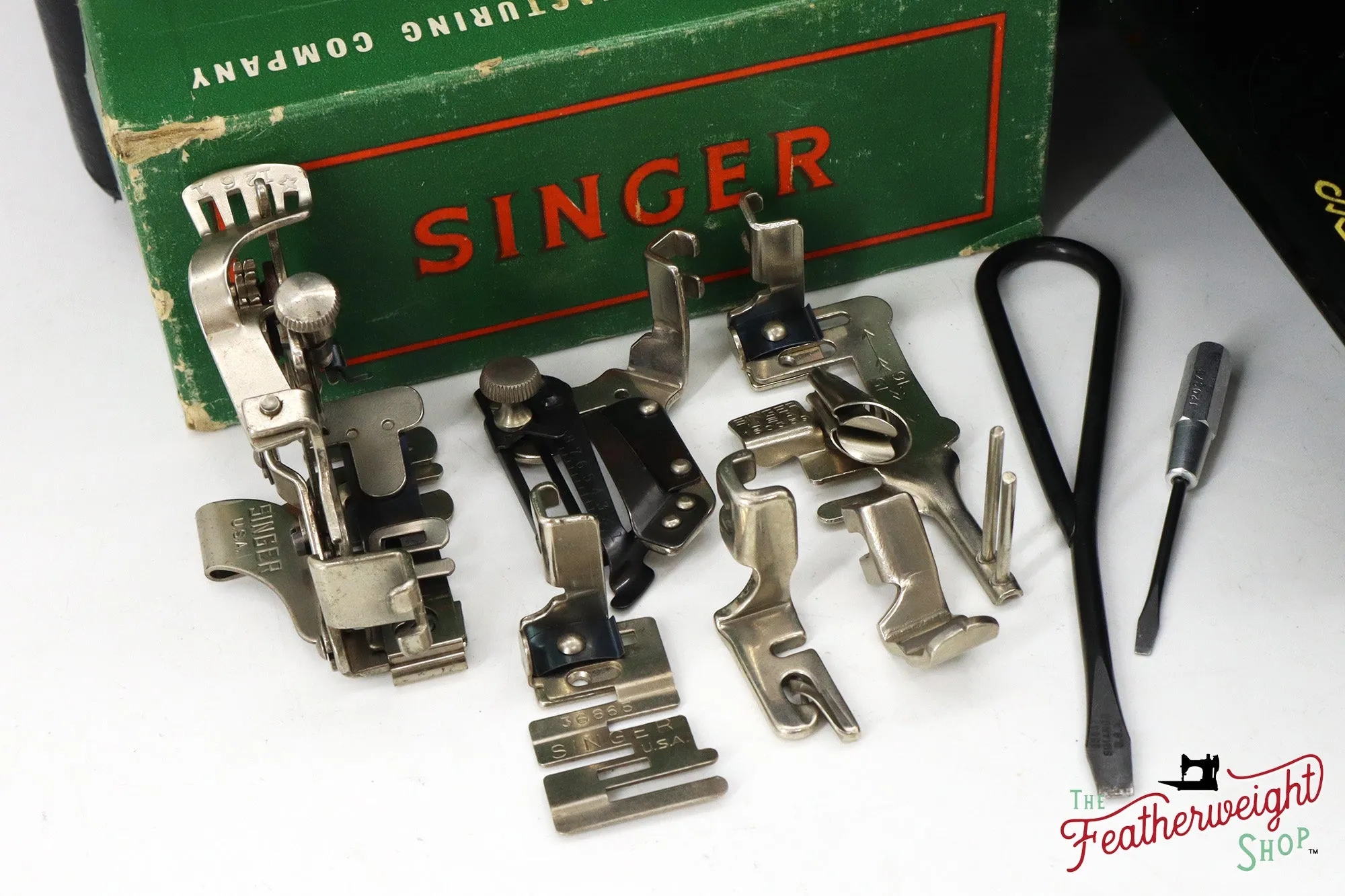 Singer Featherweight 221 Sewing Machine, AL418*** - 1953