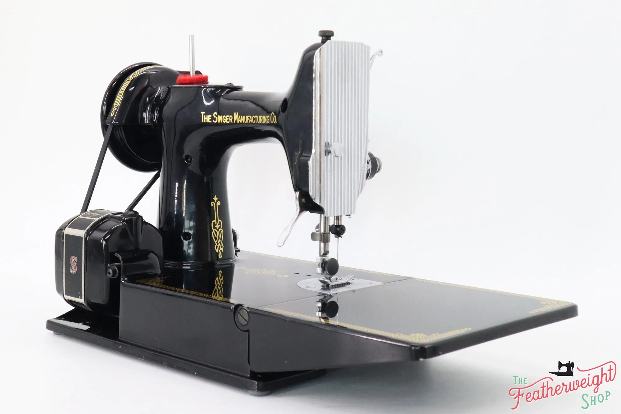 Singer Featherweight 221 Sewing Machine, AL538***