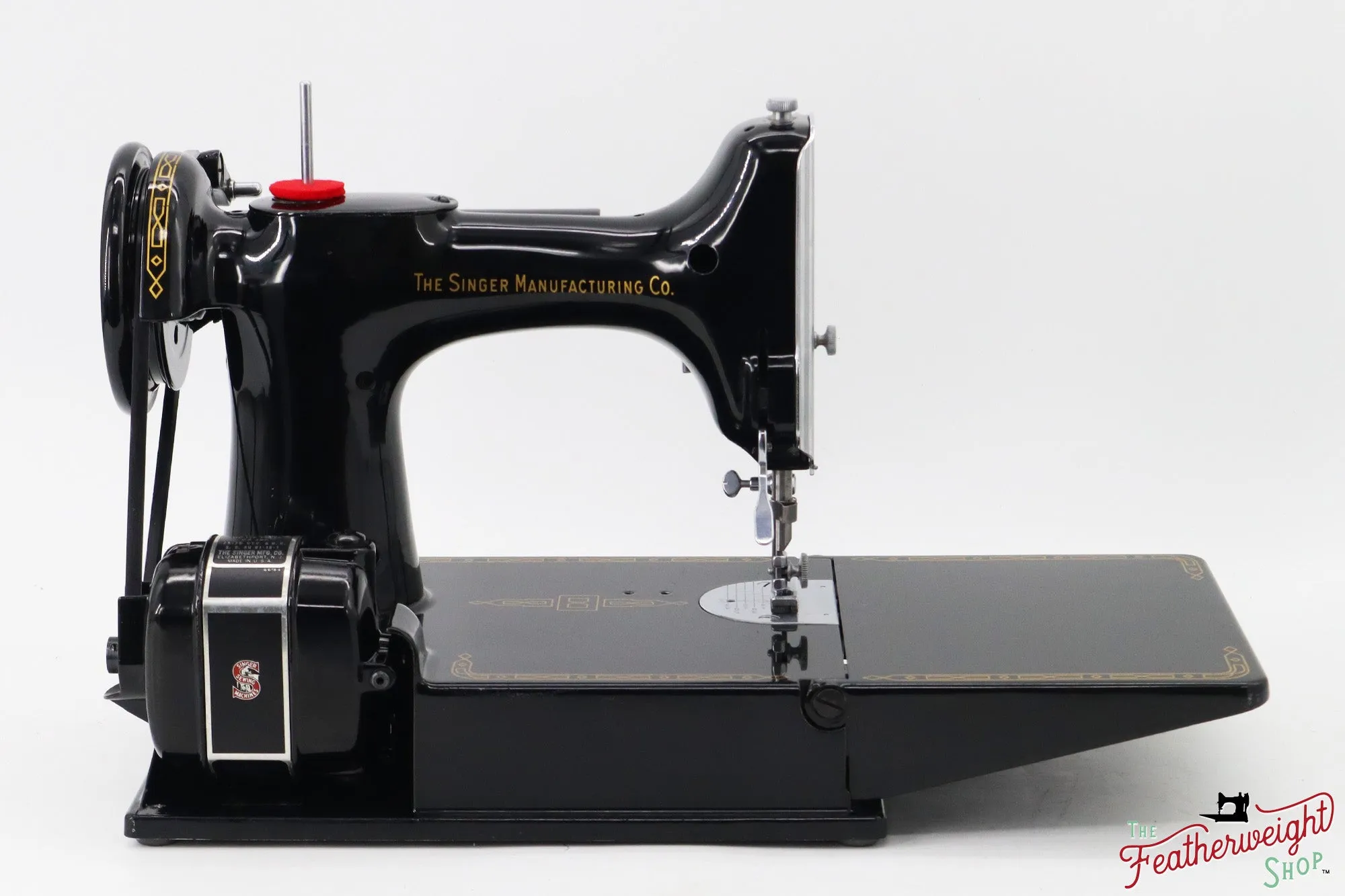 Singer Featherweight 221 Sewing Machine, AM1620** - 1955