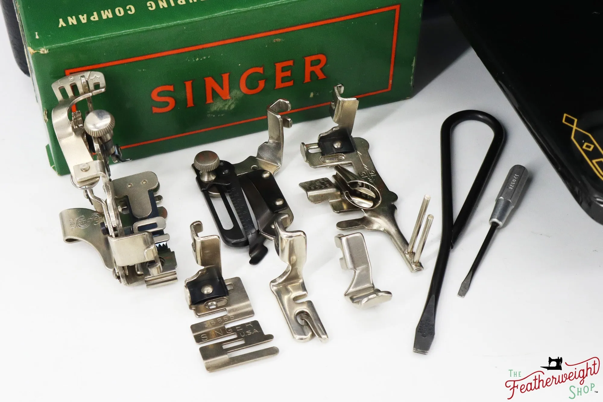 Singer Featherweight 221 Sewing Machine, AM391*** - 1956