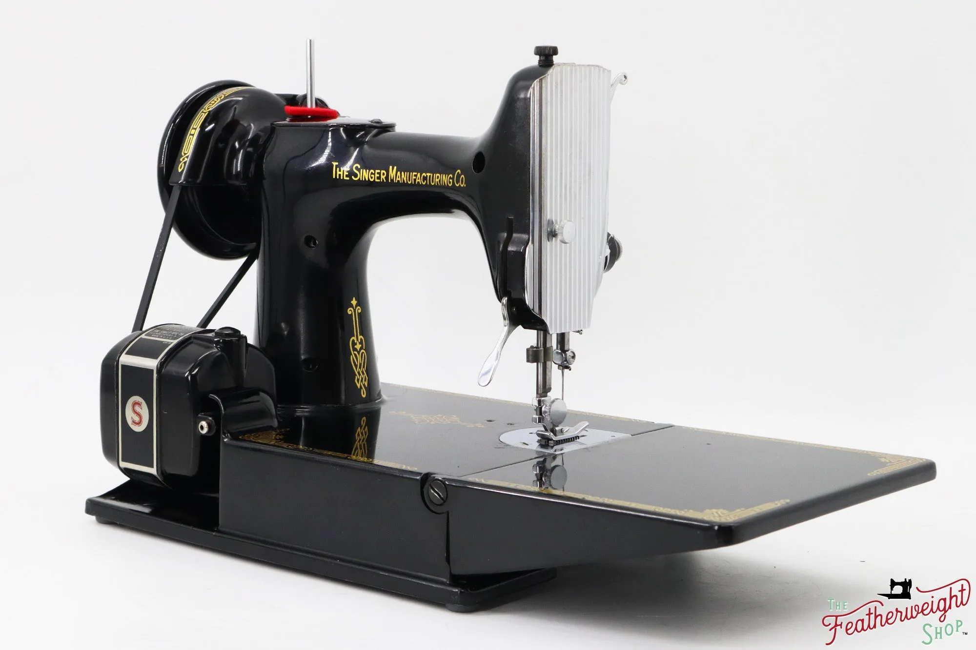 Singer Featherweight 221 Sewing Machine, Centennial: AK105***