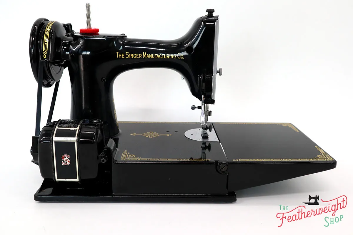 Singer Featherweight 221 Sewing Machine, Centennial: AK598***