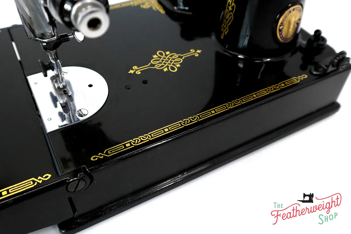 Singer Featherweight 221 Sewing Machine, Centennial: AK598***