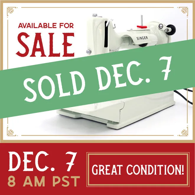 Singer Featherweight 221 Sewing Machine, WHITE - EV941***