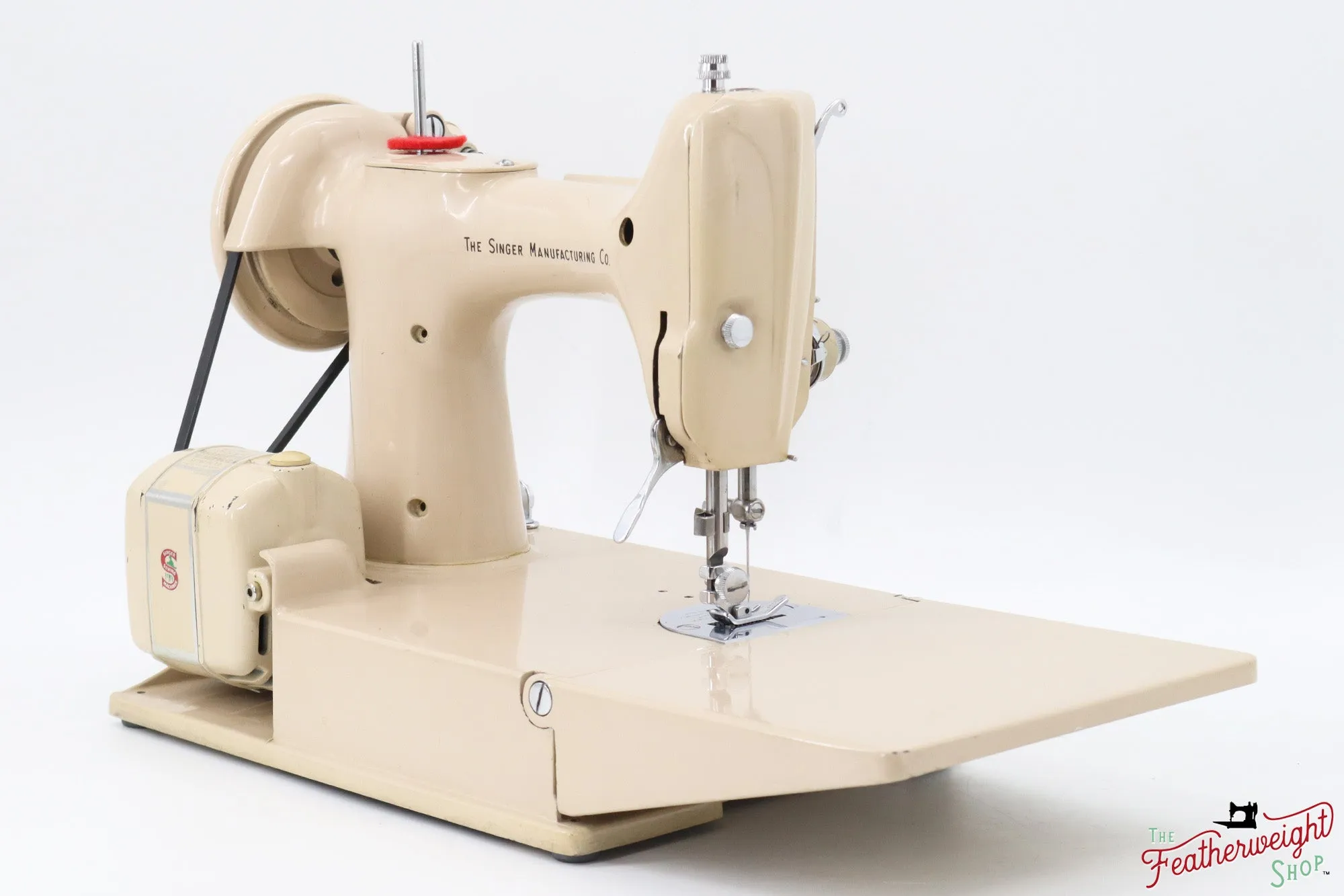 Singer Featherweight 221J Sewing Machine, Tan - JE152***