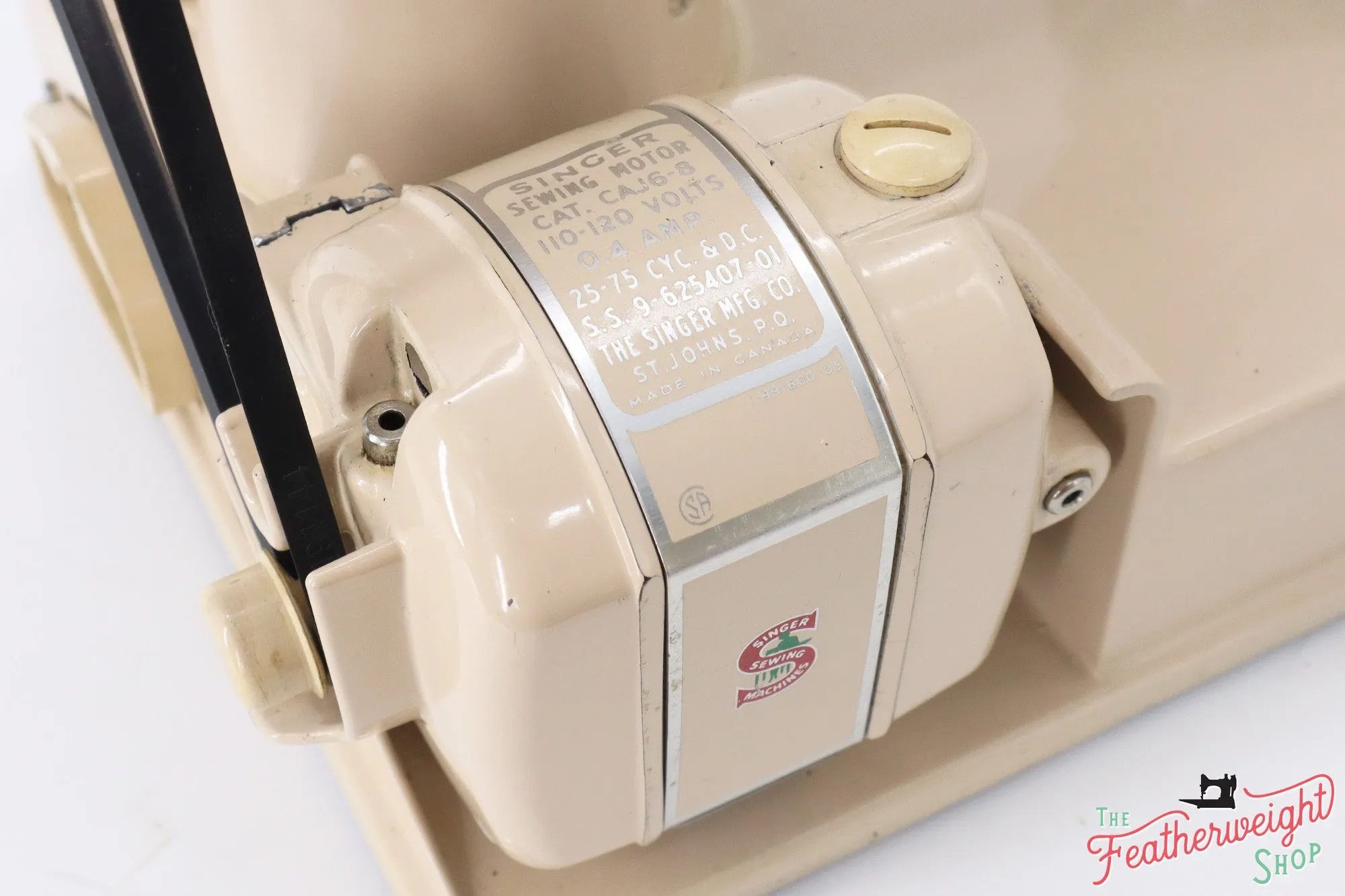 Singer Featherweight 221J Sewing Machine, Tan - JE156***