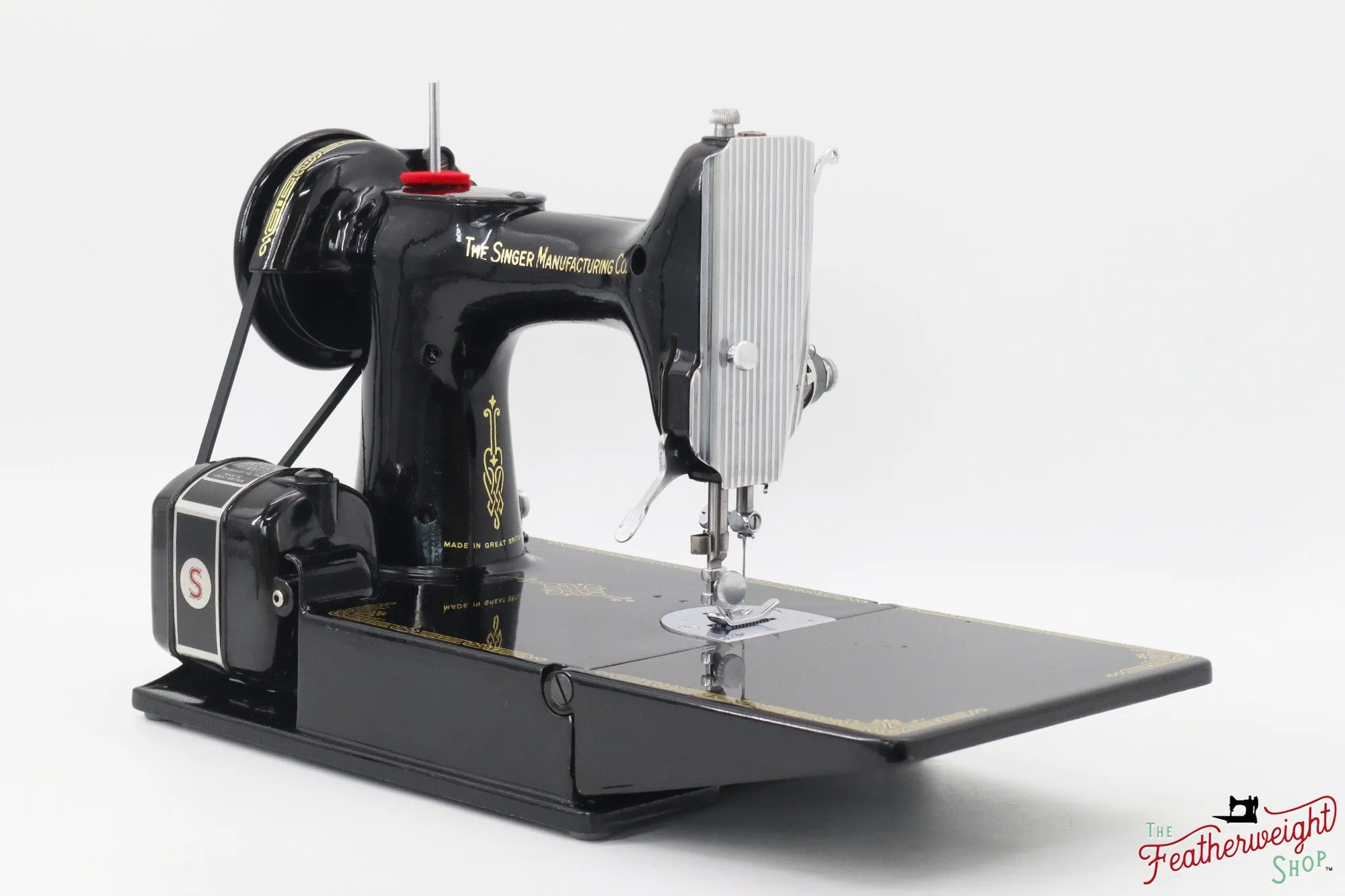 Singer Featherweight 221K Sewing Machine, 1952 - EH242***