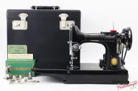 Singer Featherweight 221K Sewing Machine, 1952 - EH242***