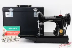 Singer Featherweight 221K Sewing Machine, RED "S" - ES649***