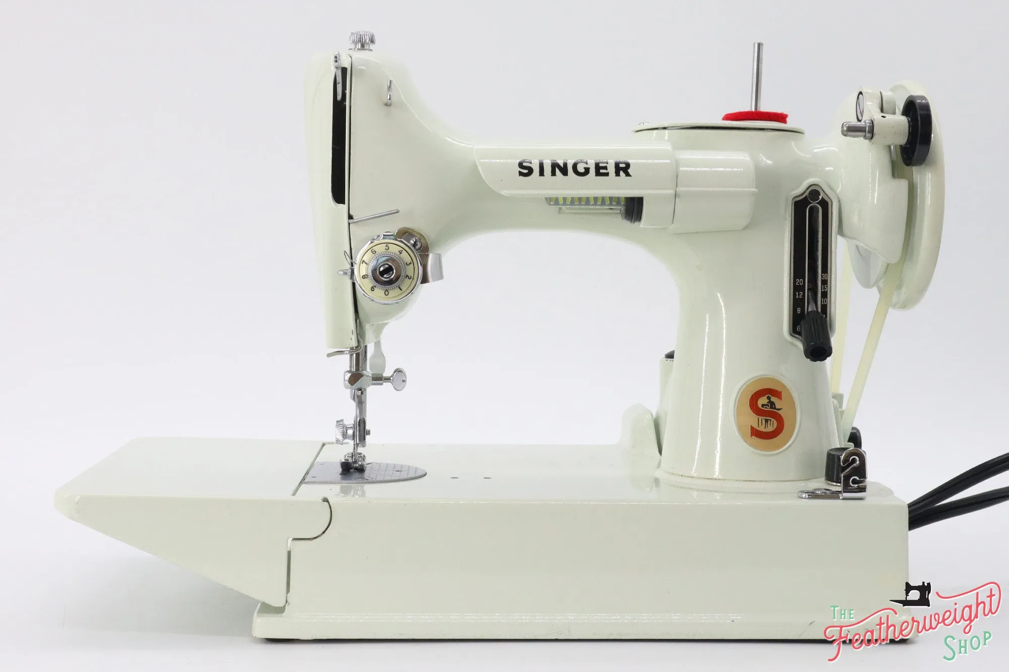 Singer Featherweight 221K7 Sewing Machine, WHITE FA101***