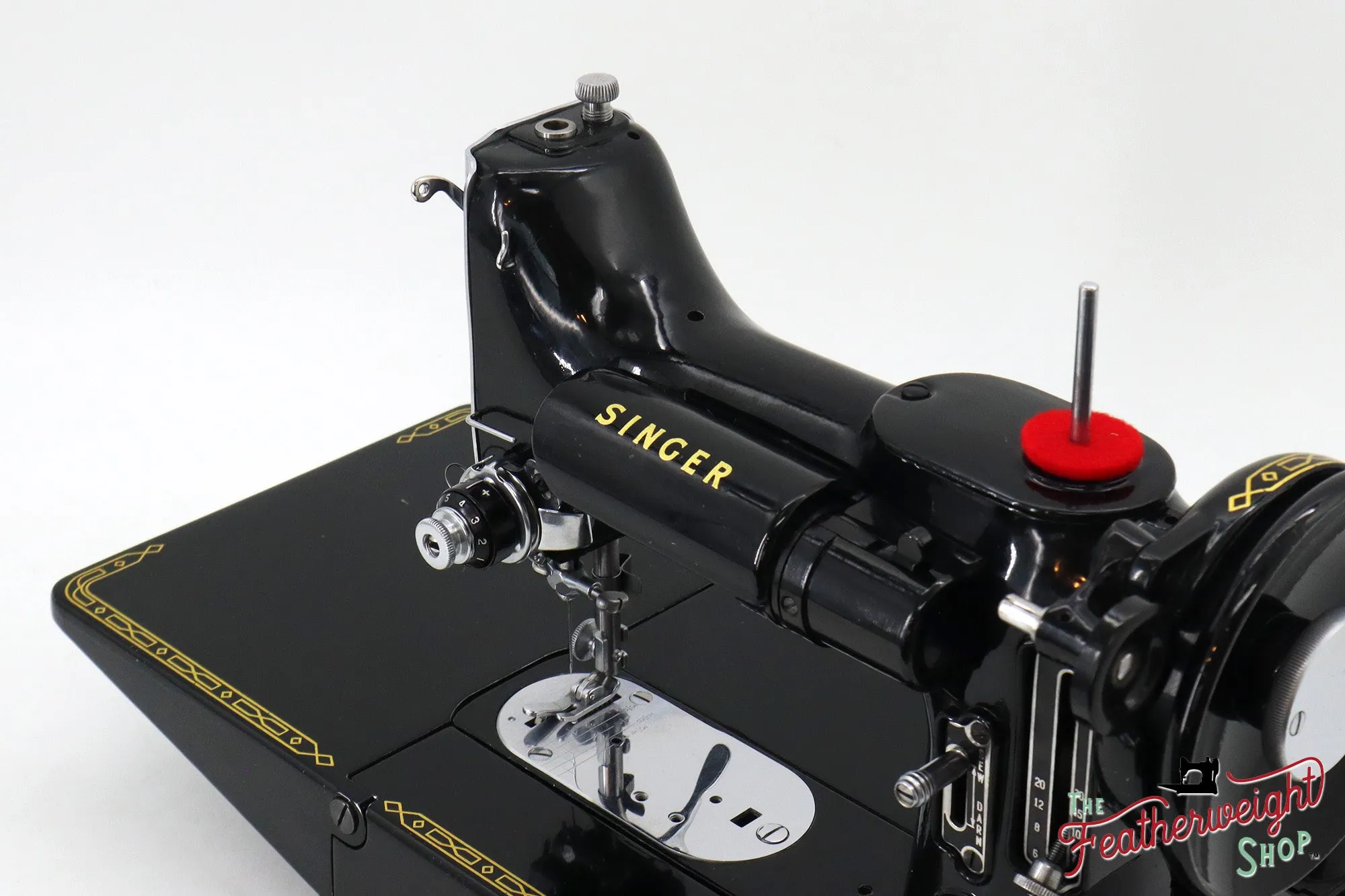 Singer Featherweight 222K Sewing Machine - EL1853**, 1956