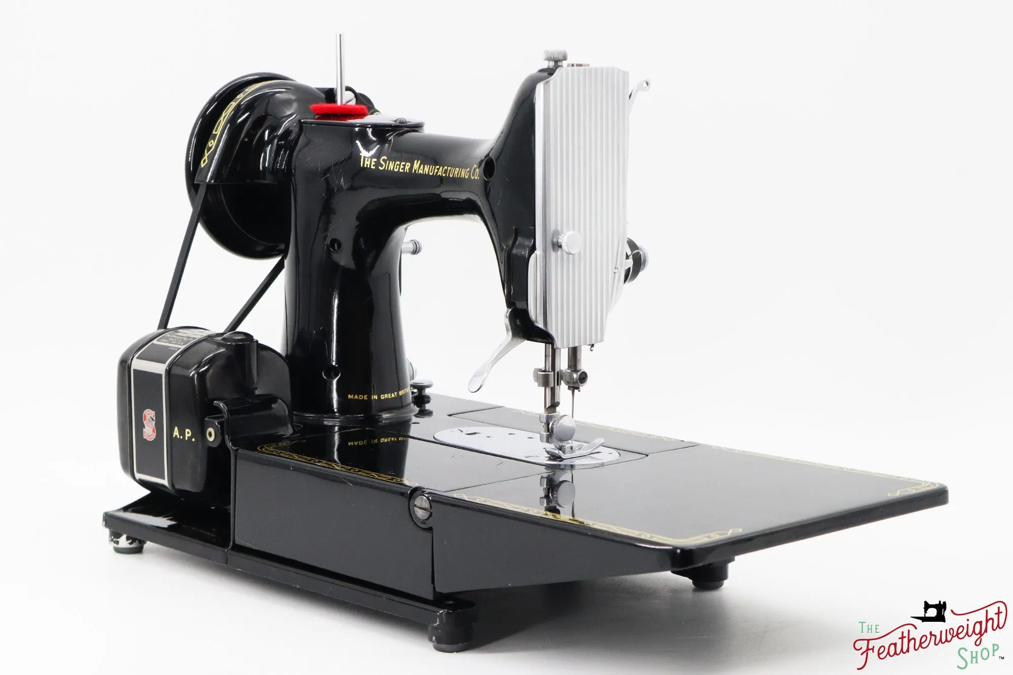 Singer Featherweight 222K Sewing Machine - EL686 - 1956