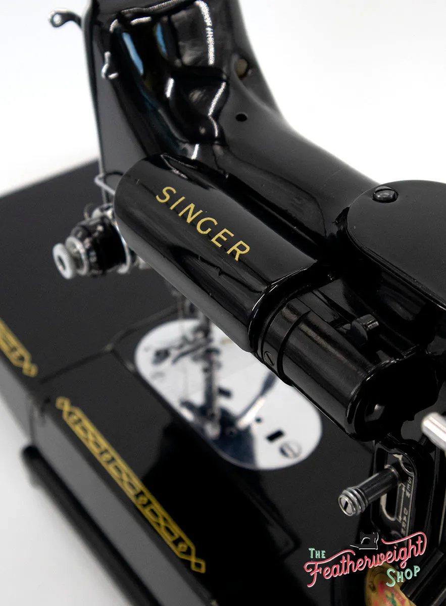 Singer Featherweight 222K Sewing Machine, RED "S" ER9006**