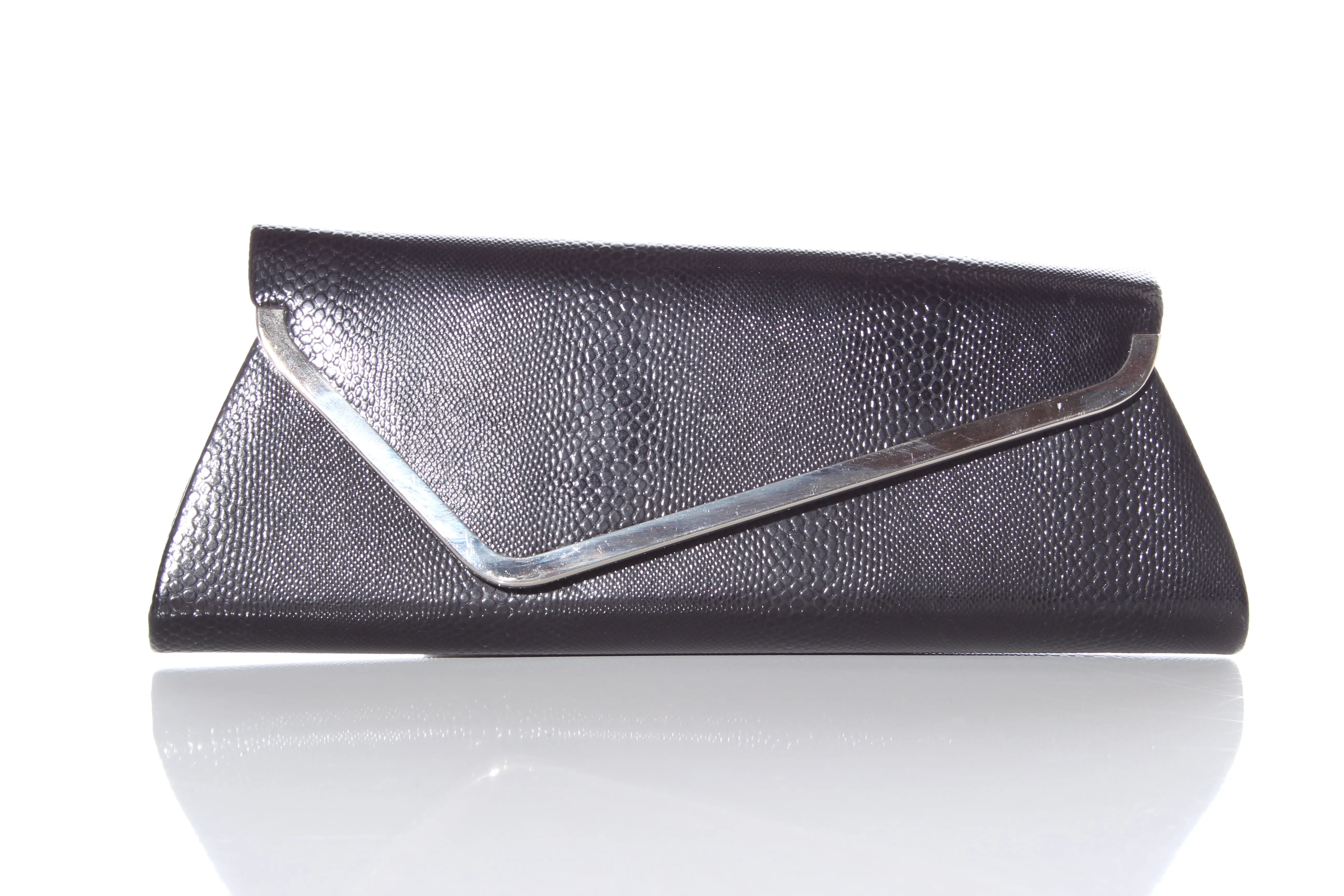 STRANBAGS - Snakeskin embossed evening bag!