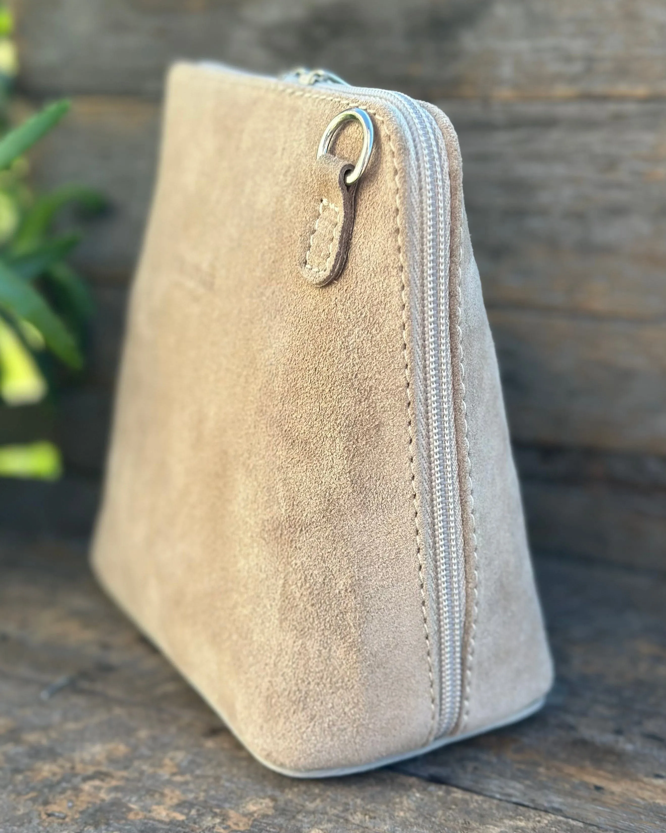 Suede Vera Pelle Bag - Taupe