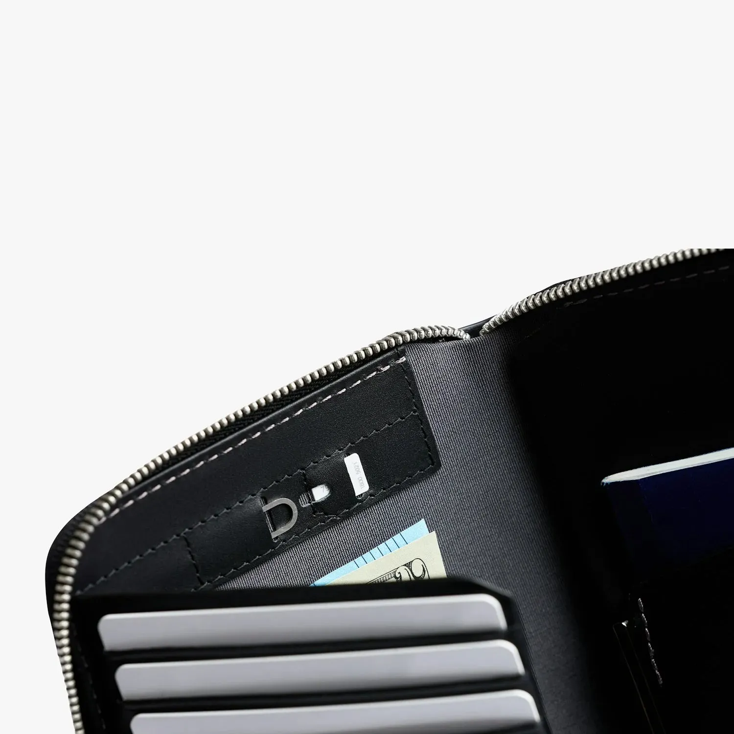 Travel Folio // RFID